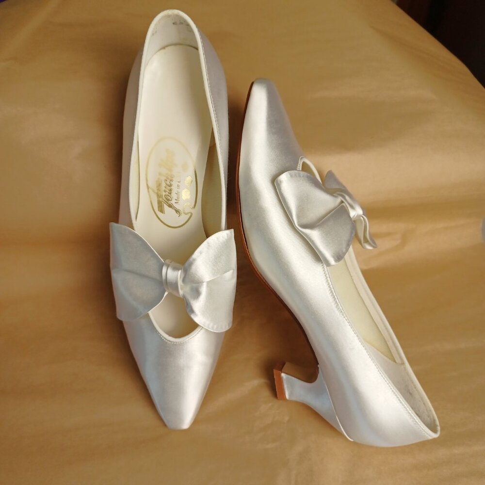 Vintage 80s Dyeable Satin Wedding Shoes - Picture 2 of 12